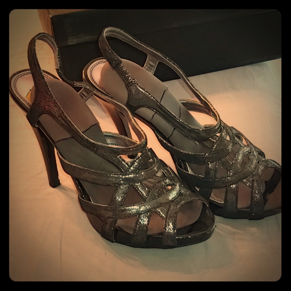 Dark silver evening heel